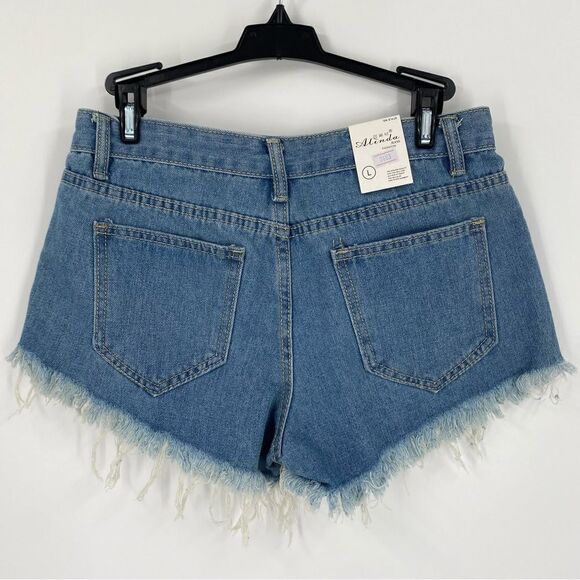 Alinda Juniors’ Raw Hem Denim Shorts size L - Picture 2 of 2